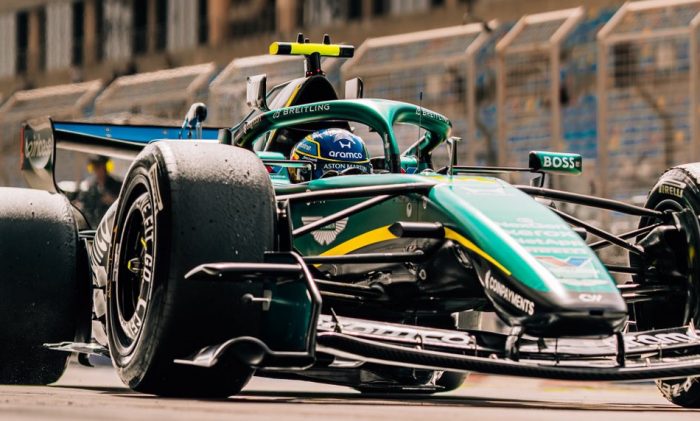 Aston Martin AMR26 - Testing Bahrain International Circuit