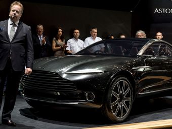 Aston-Martin-DBX-Crossover-Wales-Edition
