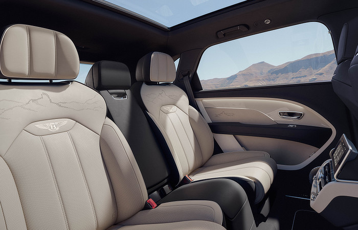 Bentley Bentayga Artenara Edition - Second Row