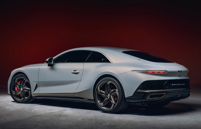 Bentley Mulliner Batur - rear quarter view