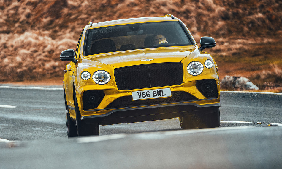 Bentley Bentayga Hybrid S V6 - Hero