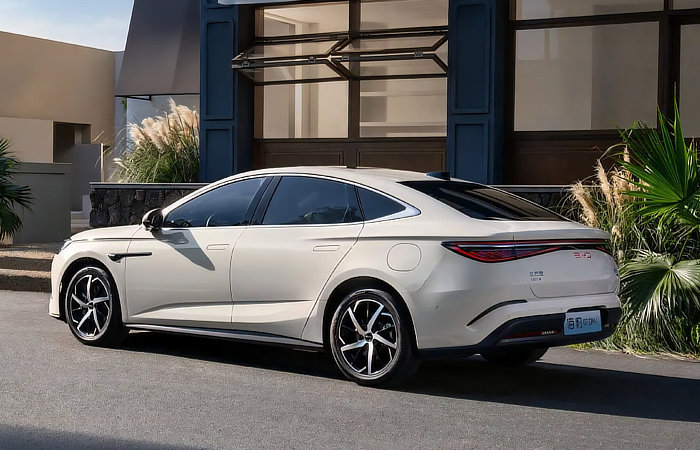 BYD Seal 07 - 2026 Upgrade - Stance