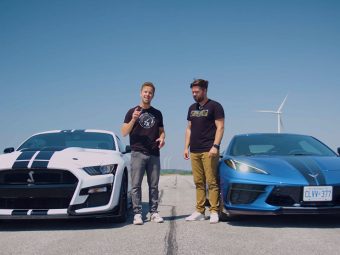 Drag Race Mustang GT500 vs Corvette C8, dailycarblog
