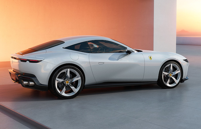 Ferrari Amalfi - Striking A Prance