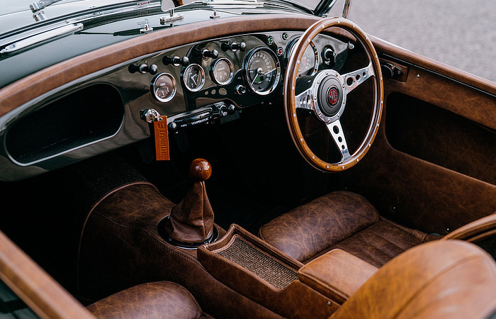 Frontline Cars - MGA Restomod - Interior