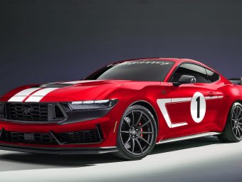 Hennessey Dark Horse Mustang - TheMaster Stance