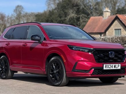 Review - 2025 Honda CRV PHEV - Master Stance