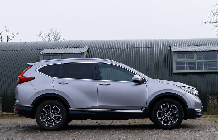 Honda CV-V Review - Interior details, side view