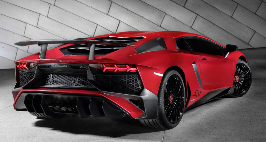 Lamborghin-Aventador-LP750-Super-Veloce-Rear