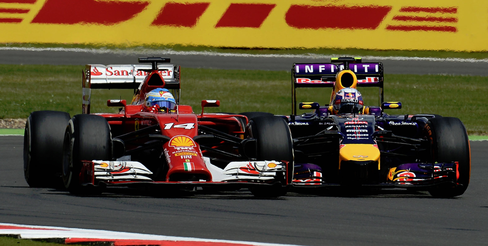 Leiws-Hamilton-British-Grand-Prix-2014-C