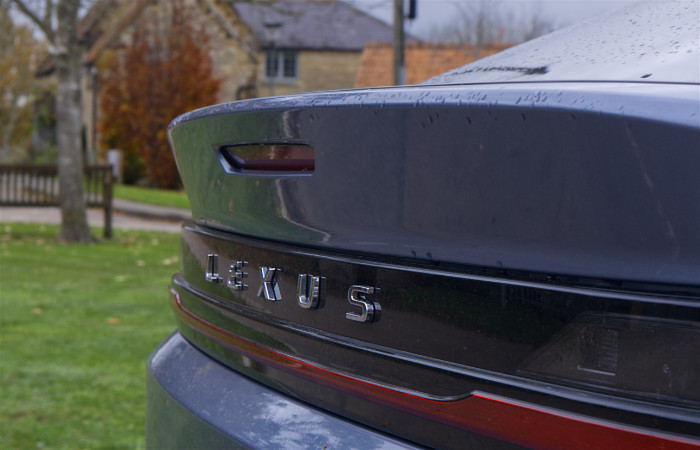 Lexus RZ300e Review - 006