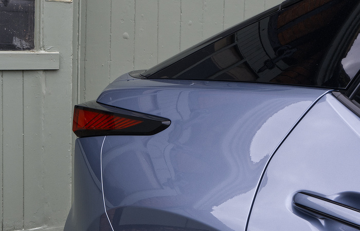 Lexus RZ300e Review - 008