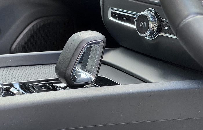 Long term Review - Volvo V60 Core Edition - gear lever