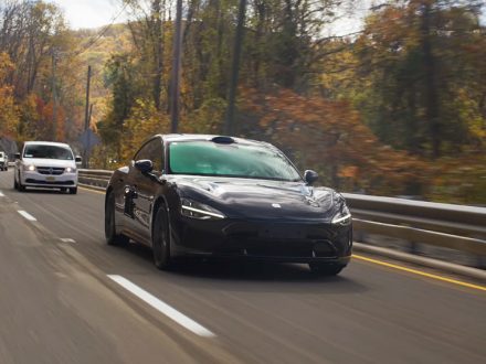 The Wow Signal - MKBHD Reviews The Xiaomi SU7 EV Sedan