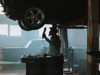 The MOT Test - Car Repair - Engineer - Car Trade