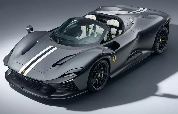 Novitec Ferrari Daytona SP3 - Show Time