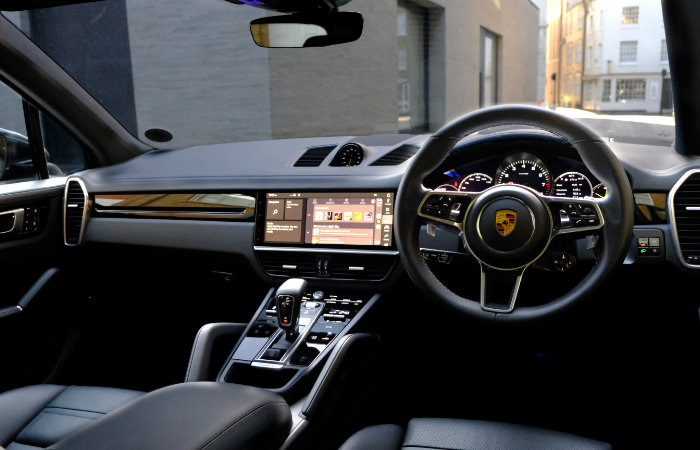 Porsche Cayenne eHybrid Interior Review 2022 - 002