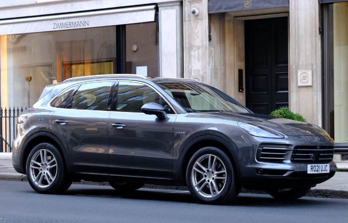 Porsche Cayenne eHybrid Review 2022 - 015