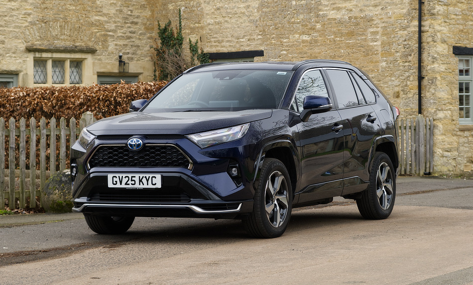 Toyota RAV 4 PHEV - Master