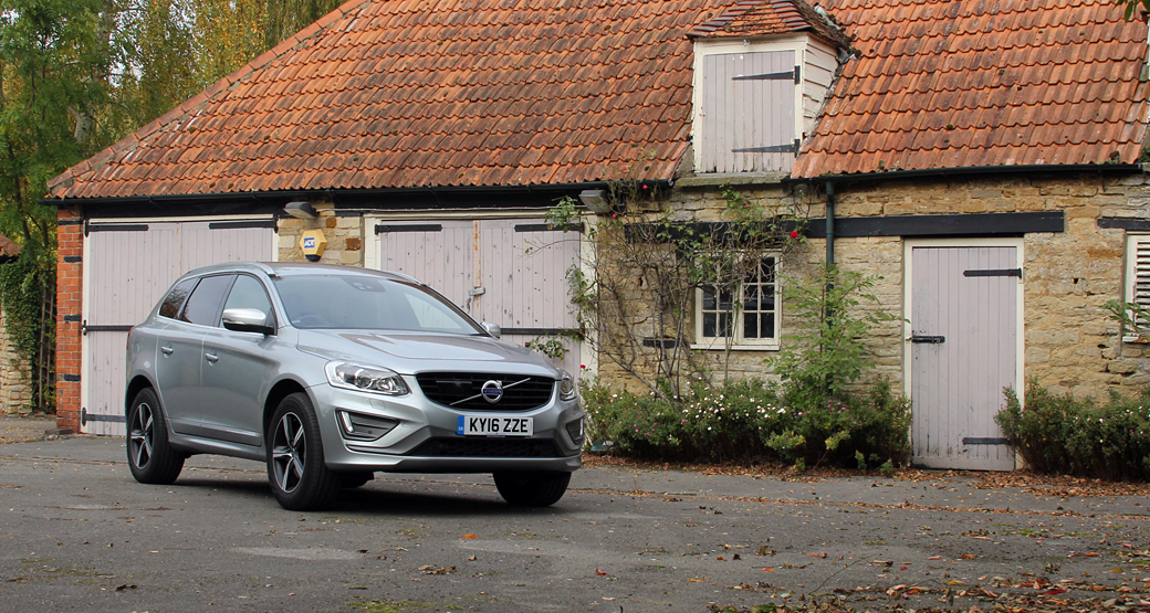 volvo-xc60-t5-r-design-a